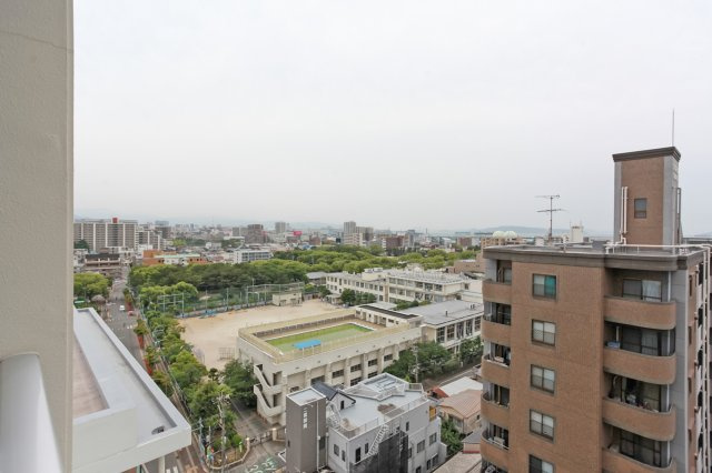 サヴォイ箱崎邸園　10階の展望|別号室です。現状優先。