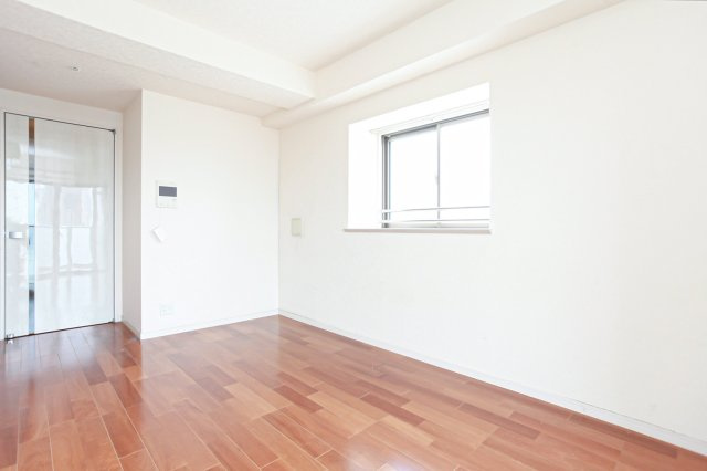 サヴォイ箱崎邸園　10階の居間・リビング|別号室です。現状優先。