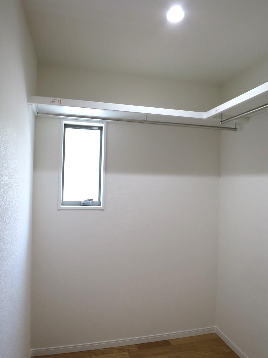 高知市旭天神町の収納