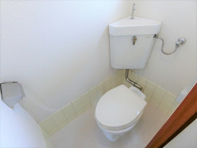 ネオハイムイトウのトイレ|写真は同建物の別部屋を参考に掲載しております。