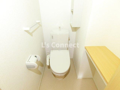 【トイレ】 | サン・イースト | 温水洗浄便座付きのトイレ。