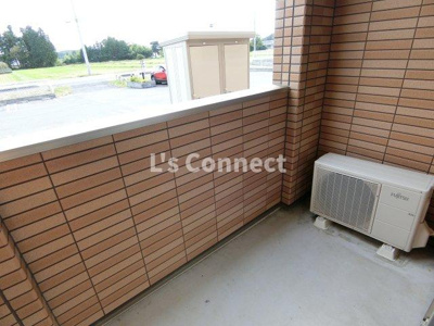 【バルコニー】 | サン・イースト | 晴れた日には洗濯物もたくさん干せます。