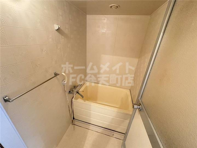 【浴室】 | ロイヤルハイツ夕凪 | 落ち着いた空間のお風呂です