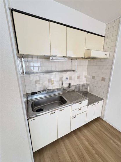 【キッチン】 | ロイヤルハイツ夕凪 | キッチンでお料理をお楽しみください