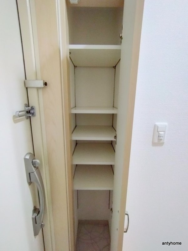 アーバンフラッツ心斎橋(旧La Douceur心斎橋)　仲介手数料無料の収納