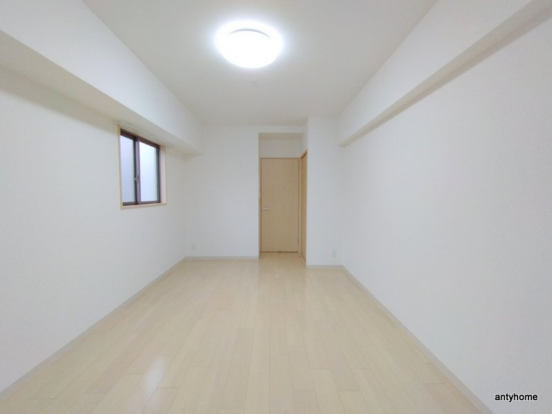 アーバンフラッツ心斎橋(旧La Douceur心斎橋)　仲介手数料無料の寝室