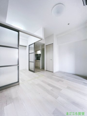 【洋室】 | セレニテ本町グランデ