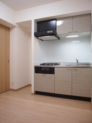 【居間・リビング】 | ルーブル都立家政伍番館 | キッチン周りにはスペースがあります（同一仕様写真）