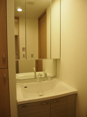 【洗面所】 | ルーブル都立家政伍番館 | 独立洗面台（同一仕様写真）