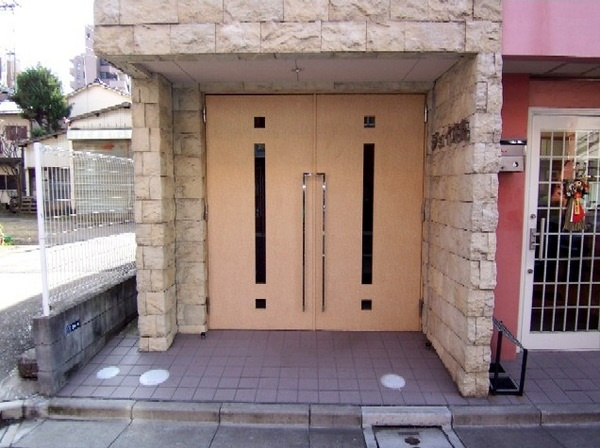 ジョイ京島のエントランス