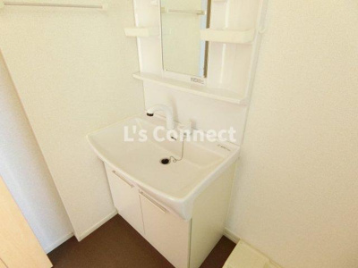 【洗面所】 | スリーアンジュ | 朝の支度もスムーズな独立洗面台。