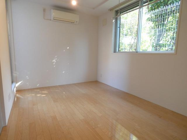 Branche西新宿Eastの居間・リビング|別部屋参照