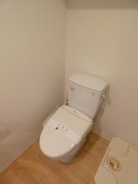 Branche西新宿Eastのトイレ|別部屋参照