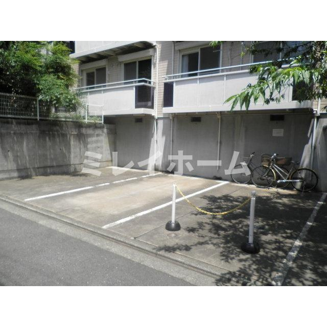 フェリース旗の台の駐車場