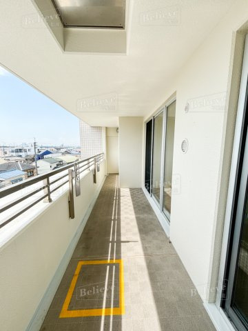 MJR久留米ステーションレジデンスのバルコニー|陽当たり良好なバルコニーです♪