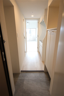 【玄関】 | セレニテ桜川駅前プリエ