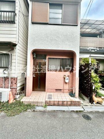 北石切町一戸建7のエントランス