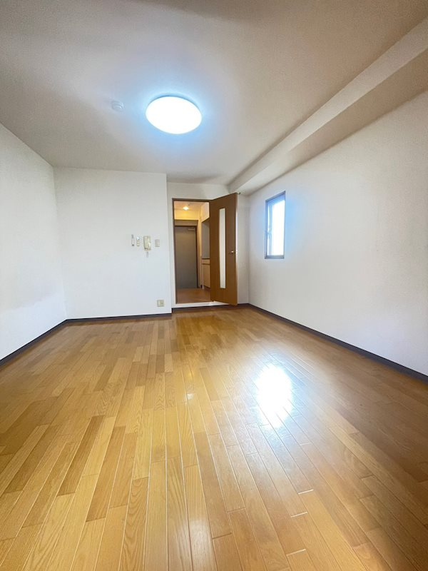 MASANI三宮の居間・リビング