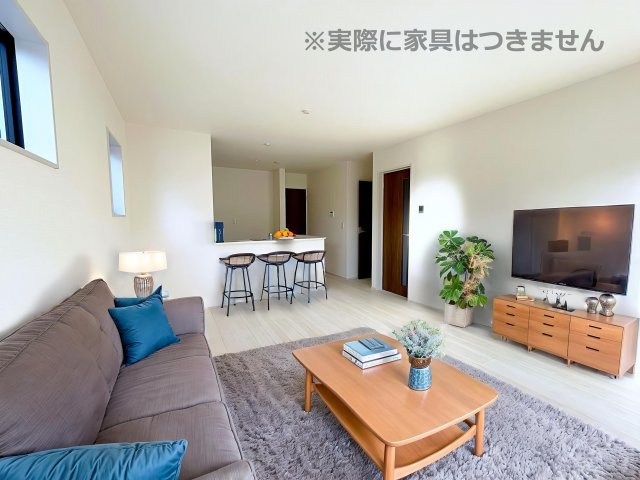 新築戸建・新築建売　安積笹川第13　第三小・第二中の居間・リビング|画像はAI加工による演出で、実際の家具は付きません。
