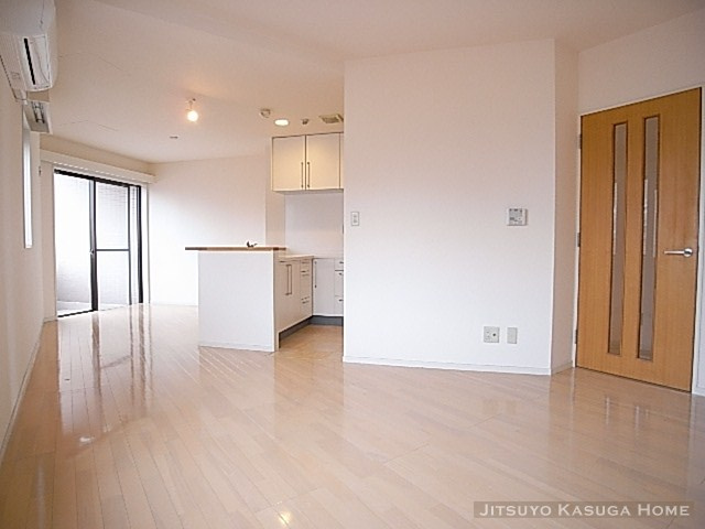 【バルコニー】