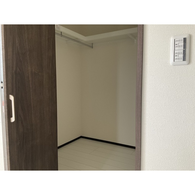 ANIMAL KINGDOMの内装|明るい室内です