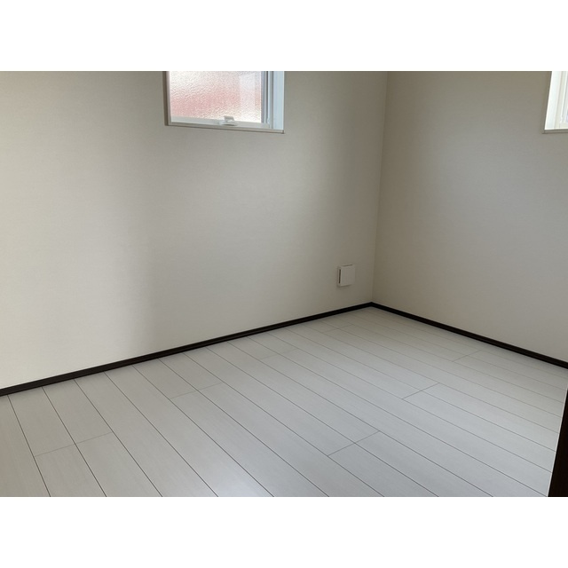 ANIMAL KINGDOMの内装|明るい色調の室内です