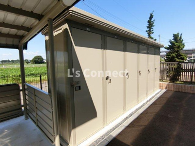 【その他共用部分】 | ル・クルールⅠ | 外物置にはタイヤを収納できます。