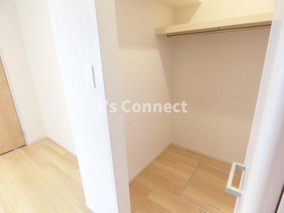 【収納】 | ル・クルールⅠ | ウォークインクローゼットでお荷物もすっきり収納。