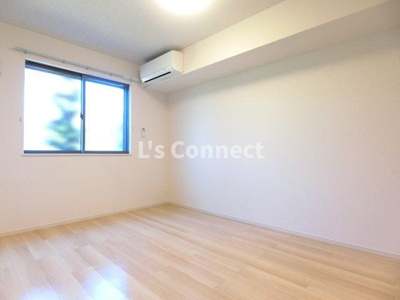 【内装】 | ル・クルールⅠ | 洋室にもエアコン付きです。