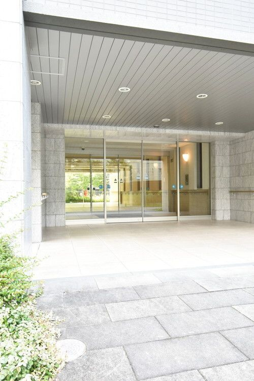 ライオンズ六ッ門サンリヤンタワーのエントランス|清潔なエントランス♪