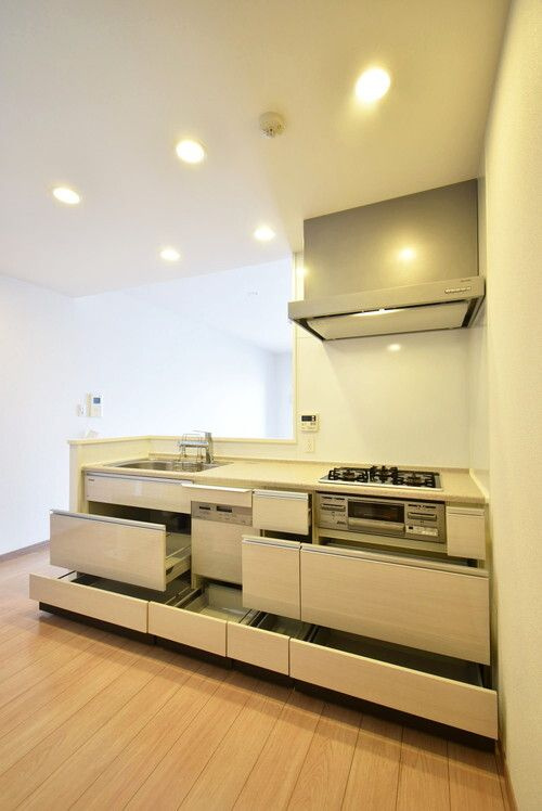 ライオンズ六ッ門サンリヤンタワーのキッチン|広くて使いやすいシステムキッチンです♪