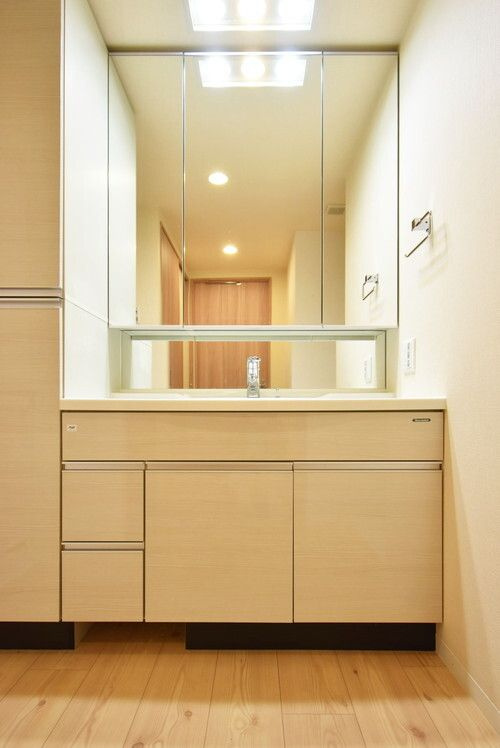 ライオンズ六ッ門サンリヤンタワーの洗面所|広い洗面スペースです★