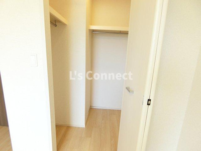 【収納】 | ル・クルールⅡ | ウォークインクローゼットでお荷物もすっきり収納。