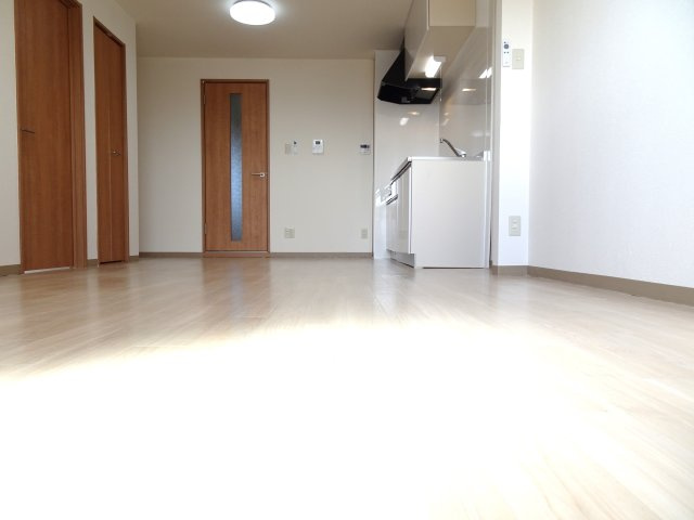 サンロイヤル大井の居間・リビング