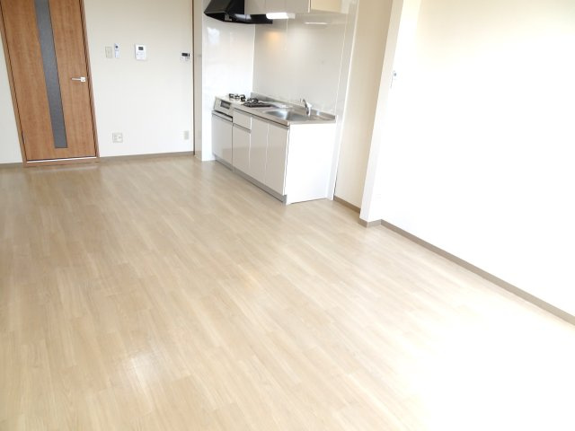 サンロイヤル大井の居間・リビング