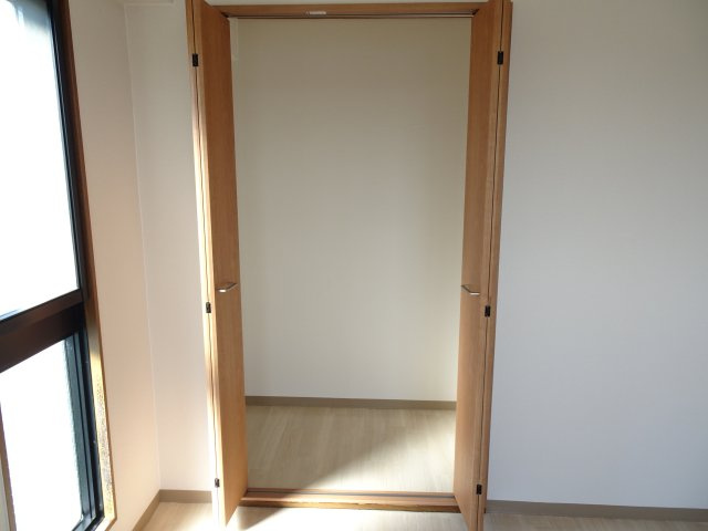 サンロイヤル大井の収納