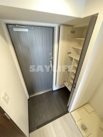 スワンズシティ大阪クレアストの玄関