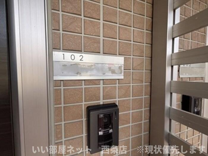 フルール ドゥ リリーの玄関