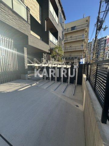 セイワパレス門真の駐車場