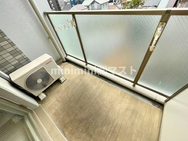 大阪市北区浮田２丁目の賃貸マンションのバルコニー