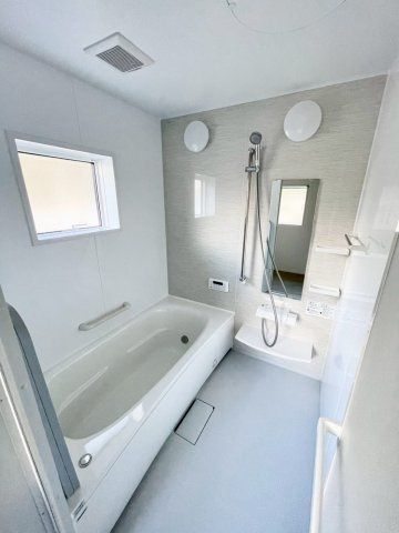 東御市県の浴室