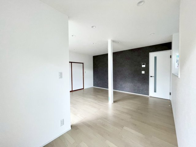 東御市県の居間・リビング