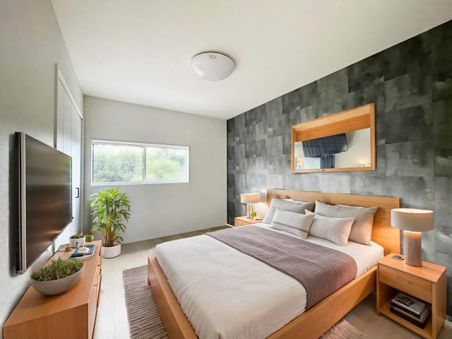 東御市県の洋室|日当たり風通しともに良好！明るく朝を迎えられるつくりになっています♪　※ CGで家具を配置しています