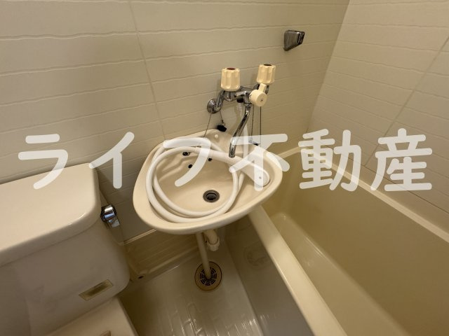 大宝 AXIA緑橋の洗面所|スペースが確保できる洗面所です