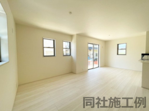 新築戸建・新築建売　郡山市富田町字大徳南【長期優良住宅】小山田小・郡山六中の居間・リビング|同社施工例