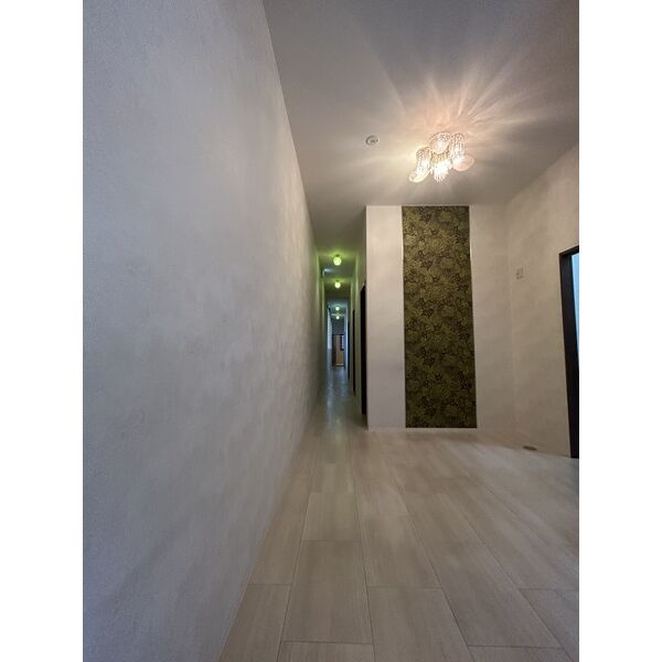 H・Y Office Bldgのロビー