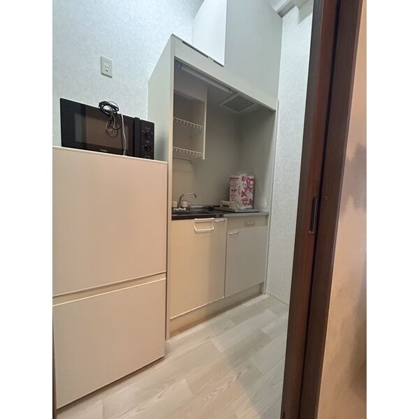 H・Y Office Bldgのキッチン