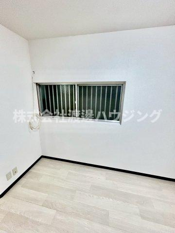 安中町８丁目テラスハウスのその他|窓