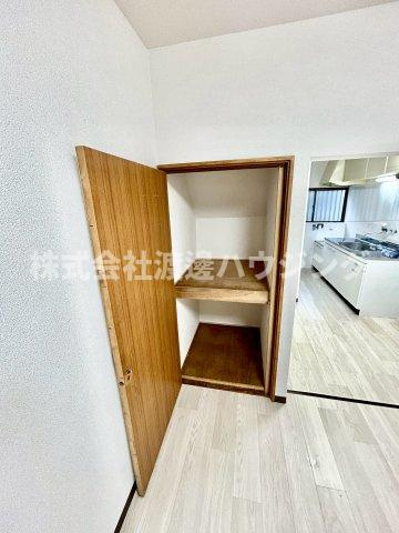 安中町８丁目テラスハウスの収納