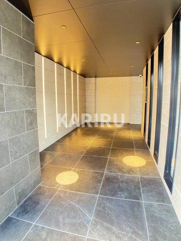 ワールドアイ大阪城イーストアドバンスのロビー